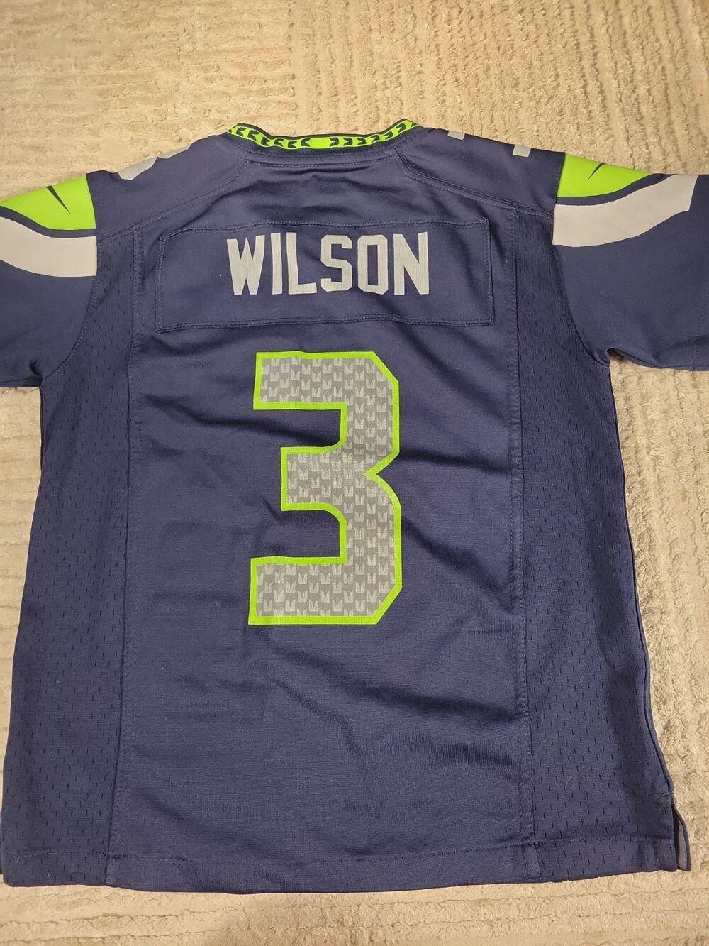 Nike Russell Wilson Seattle Seahawks Football Jersey Youth Size Small Boys Kids